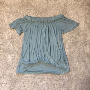 Boutique off shoulder shirt